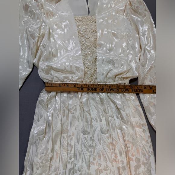 In The Mood Vintage Lace Pleated Ivory Dress Size 10 Long Sleeve 80's 90’s - Picture 12 of 16